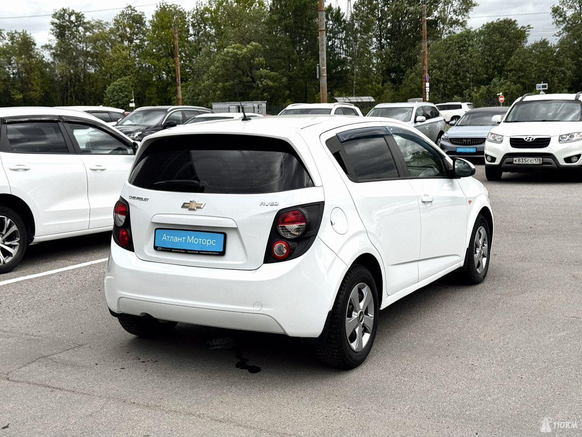 Chevrolet, Aveo, 1598, 109, бензин, хэтчбек, автомат, передний привод, среднее состояние, левый, белый, 830 000 ₽